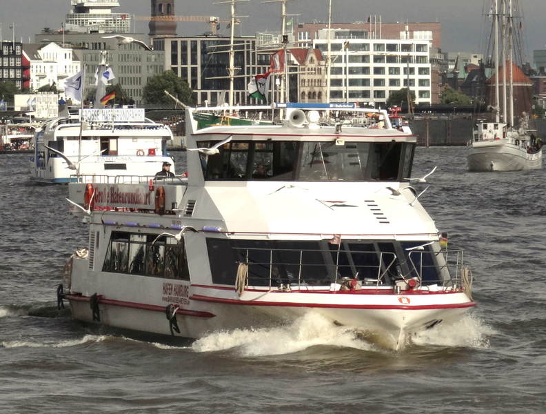 HAFEN  HAMBURG