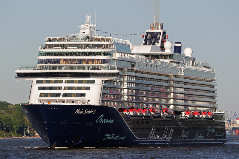 MEIN SCHIFF 1