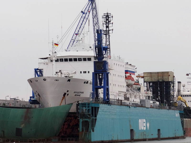 AKADEMIK IOFFE
