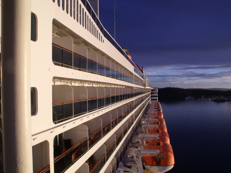 QUEEN MARY 2
